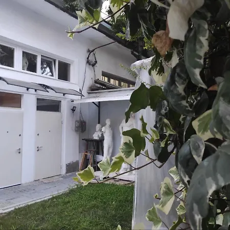 Βίλα Artstudio Τίρανα